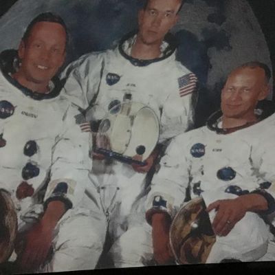 Year 5 travelled to outer space (from the safety of the Wonderdome in the school hall!) and learnt all about the solar system, how we measure time, the space race and more!