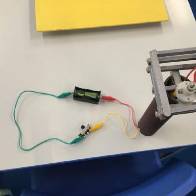 DT - Painting and adding the electrical circuit to our beacons