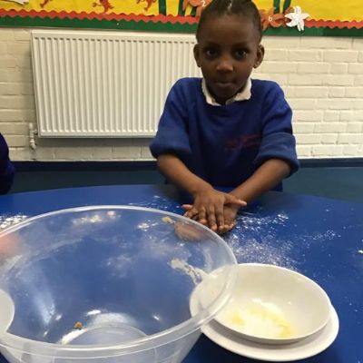 Autumn Visit- Carol Singing and Gingerbread Gifts